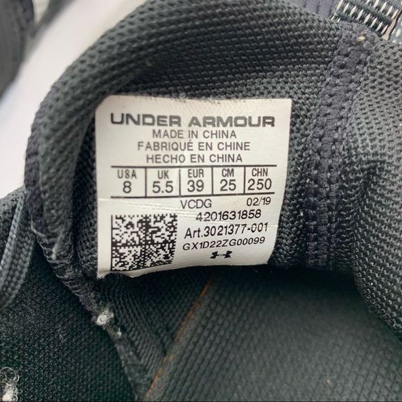 Under Armour Charged Assert Sneakers 8 - Picture 8 of 8